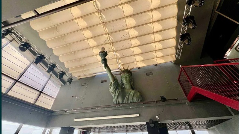 Найвищий у Рівному ресторан здають в оренду 0000