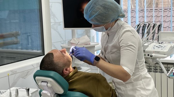 Безоплатне лікування та зубопротезування для військових: чи буде доступною послуга на Рівненщині у 2025му 0000