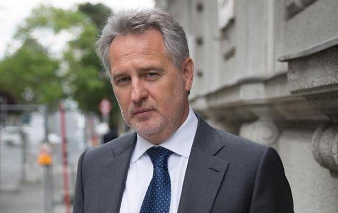 1 Британія запровадила санкції проти власника Ріанеазоту