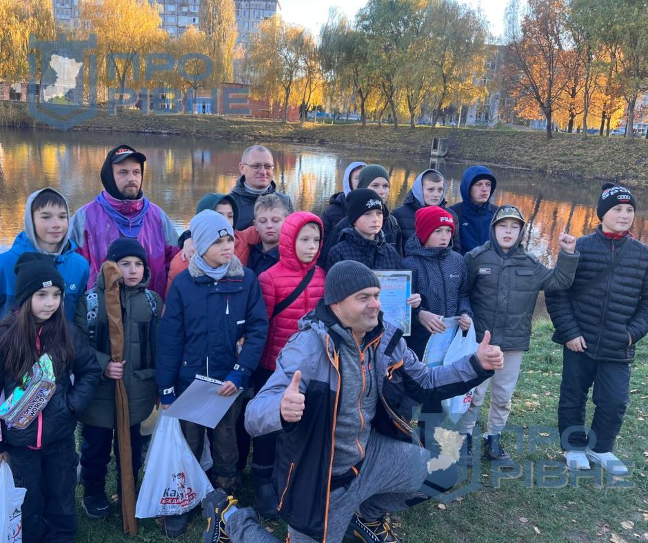 1 У Рівному діти ловили щуку, аби отримати гроші