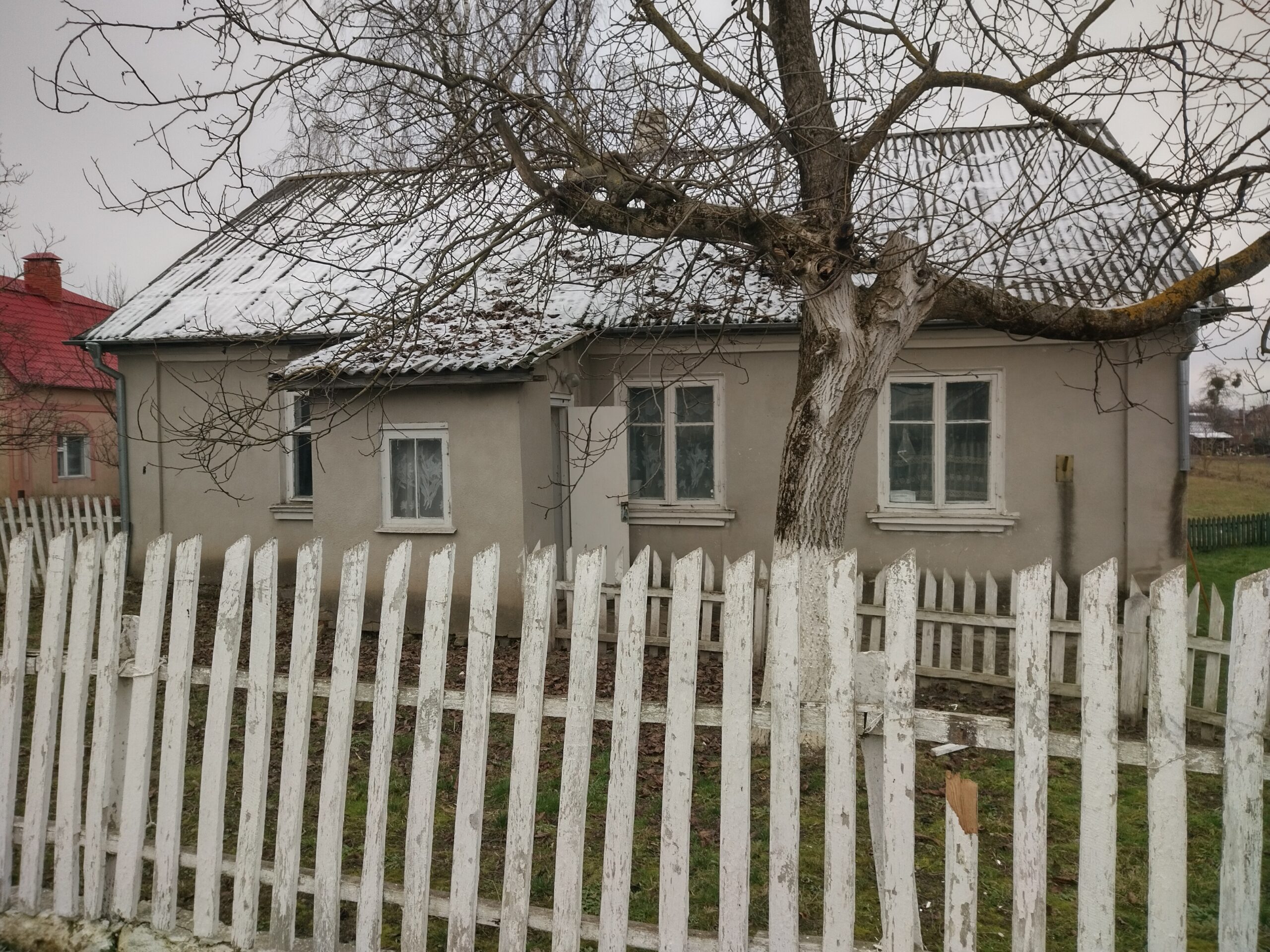 Нерухомість “за копійки” продається у серці курорту на Рівненщині: деталі аукціону 0000