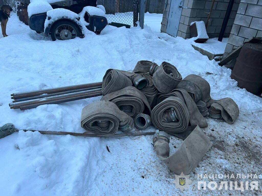 1 Депутат однієї з громад на Рівненщині організував «чорний» бізнес: вилучили 100 кг бурштину