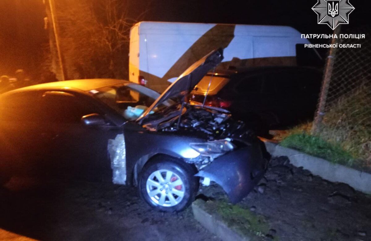 У Рівному водій втік та напився після того як скоїв ДТП: чоловіка розшукали