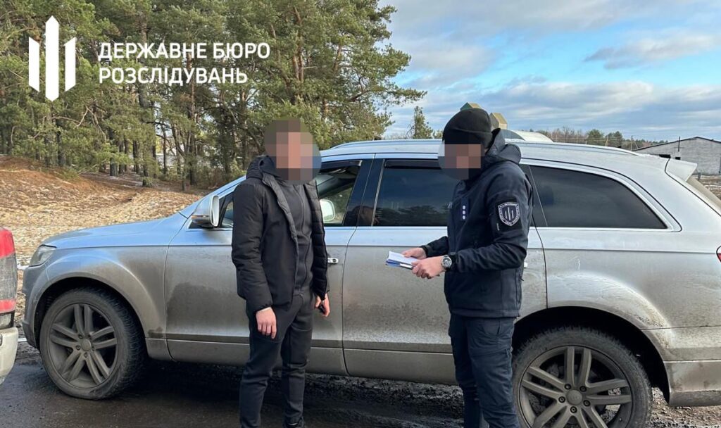 1 Поліцейський з Рівненщини за 8 тисяч доларів переправляв «ухилянтів» до білорусі
