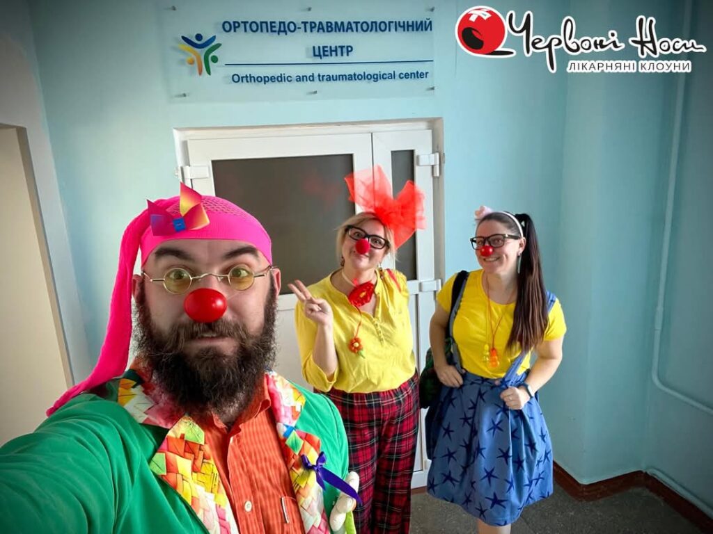 1 5 грудня - День волонтера: як рівненські волонтери допомагають військовим та їх родинам