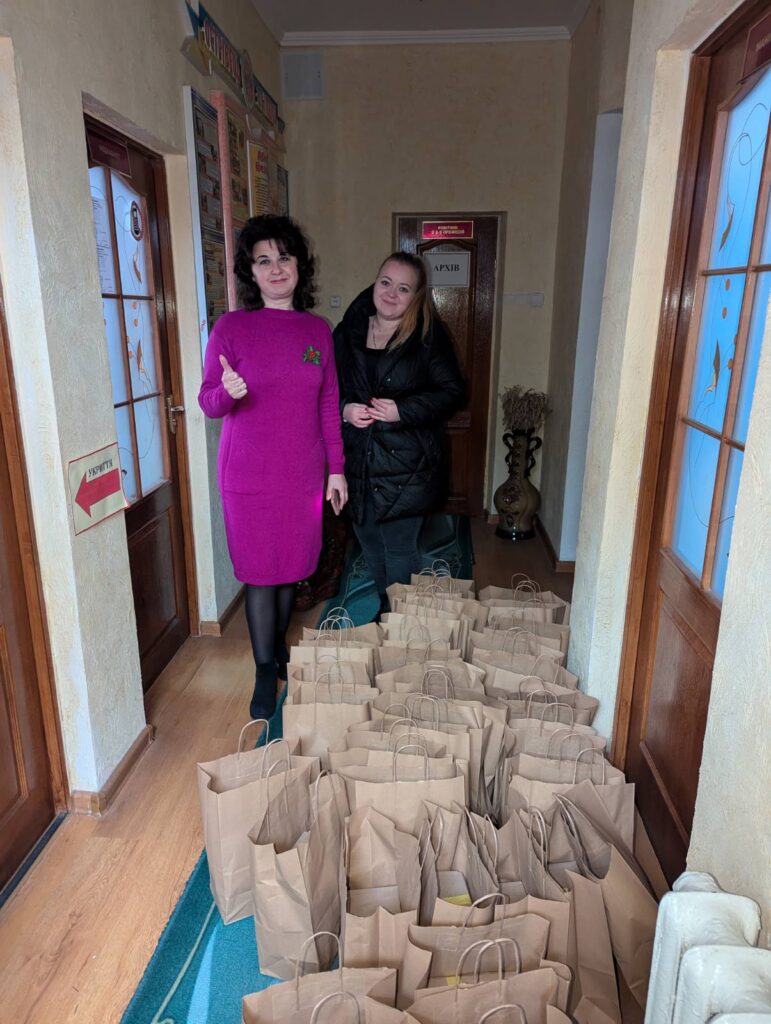 1 5 грудня - День волонтера: як рівненські волонтери допомагають військовим та їх родинам