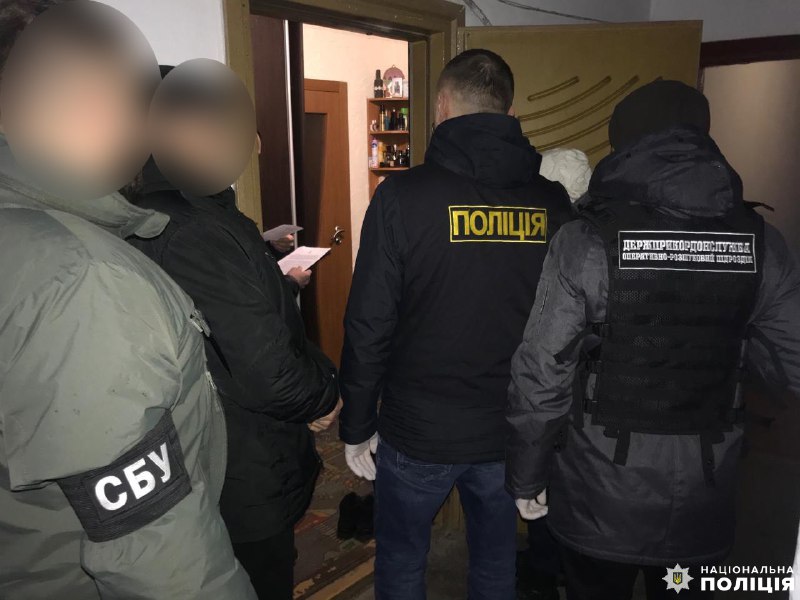 1 Майже півсотні чоловіків переправили за кордон: поліція Рівненщини викрила злочинців