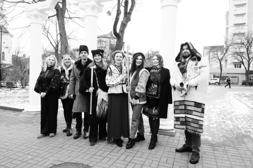 1 У Рівному колядував Зірковий вертеп: куди направлять зібрані кошти ( ФОТО)