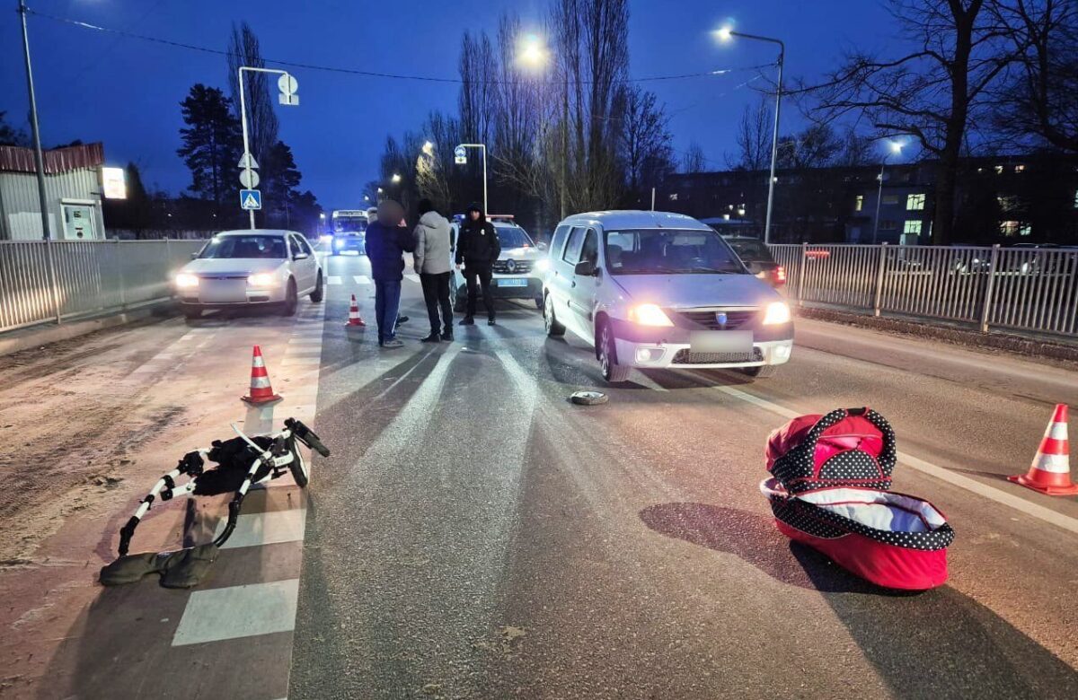 Водію з Вараша, який збив візок з немовлям, повідомлено про підозру
