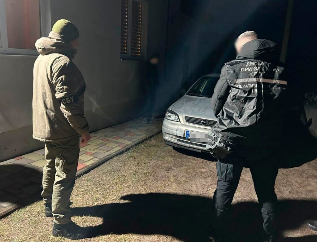 1 Викрили жителів Рівненщини, які незаконно переправляли військовозобов’язаних за кордон
