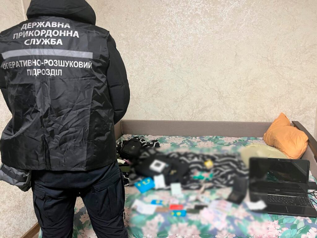 1 Викрили жителів Рівненщини, які незаконно переправляли військовозобов’язаних за кордон