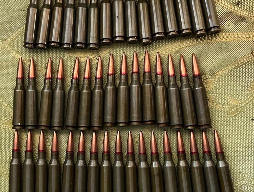 У жителів Рівненщини знайшли майже сотню патронів та рушницю