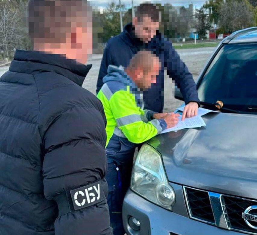 Працівниця рівненського військомату може загриміти за грати, бо допомагала “ухилянтам”