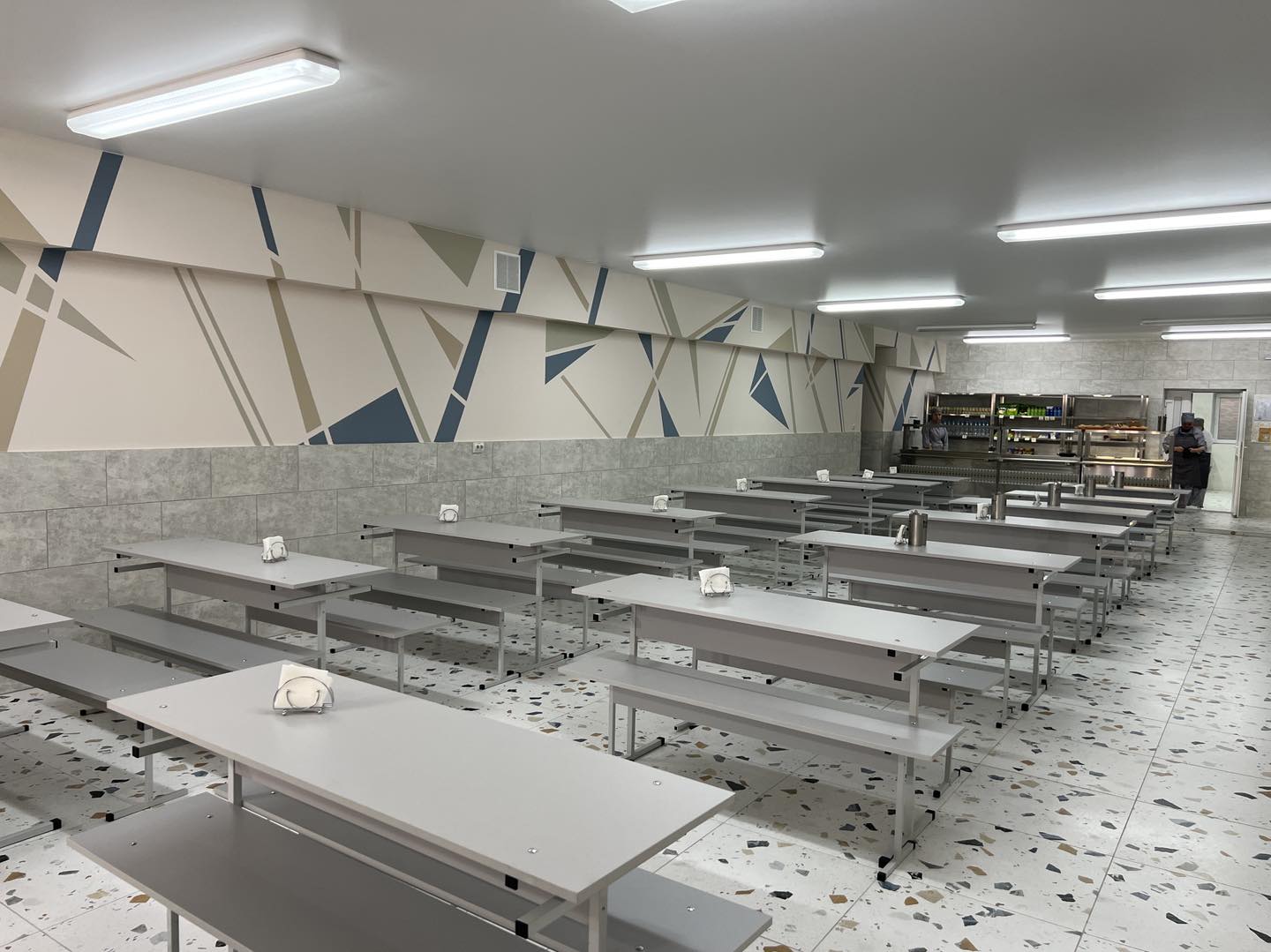 1 У Рівненській гімназії №17 оновили їдальню (+ФОТО)