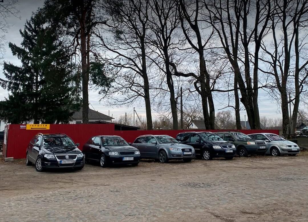 Жителі Рівненщини продавали авто для ЗСУ в соціальних мережах