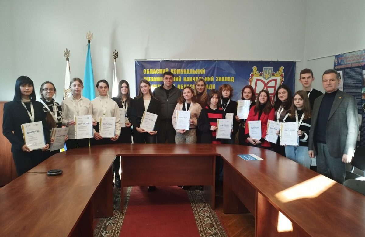 Відомо, в якому рівненському ВНЗ працює найбільше жінок