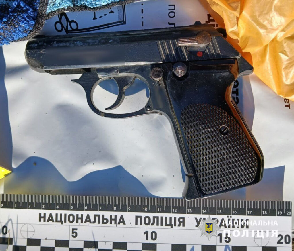 1 Дубенчанин потрапив у руки поліції через зберігання боєприпасів