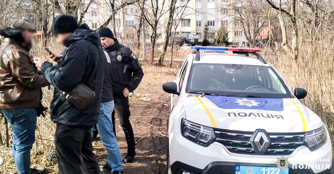 Рівненські поліцейські упіймали кладмена 0000