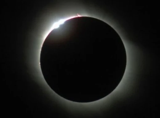 Коридор затемнень 2025: місячне затемнення 14 березня