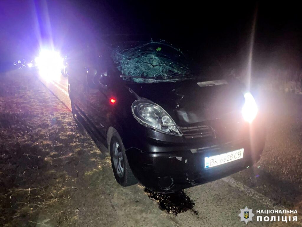 1 На міжнародній трасі внаслідок ДТП загинув пішохід