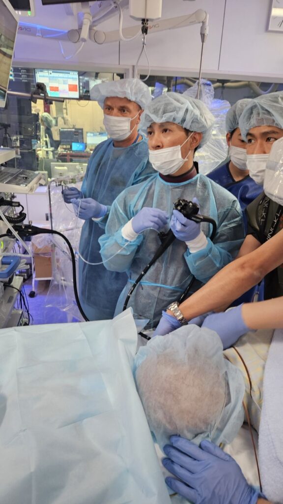 1 Медик з Рівненщини лікує пацієнтів за унікальними японськими методиками