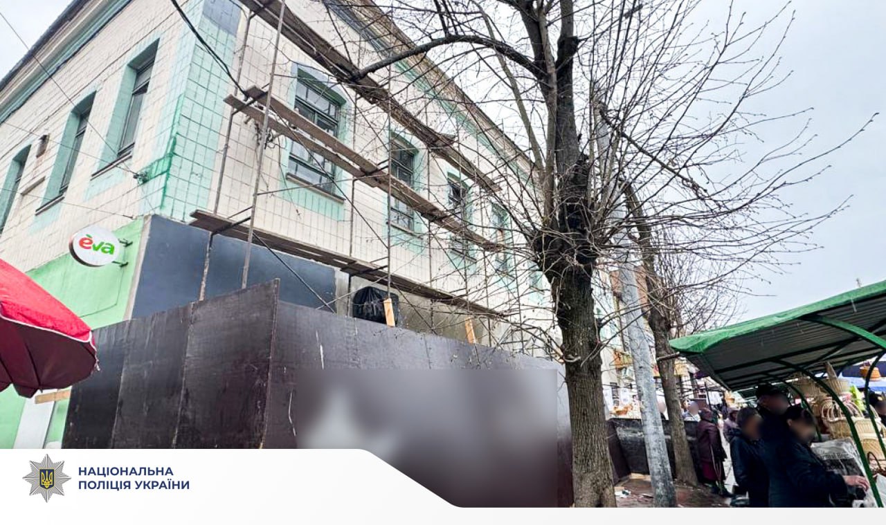 Відомі деталі падіння чоловіка у Рівному під час будівельних робіт 0000