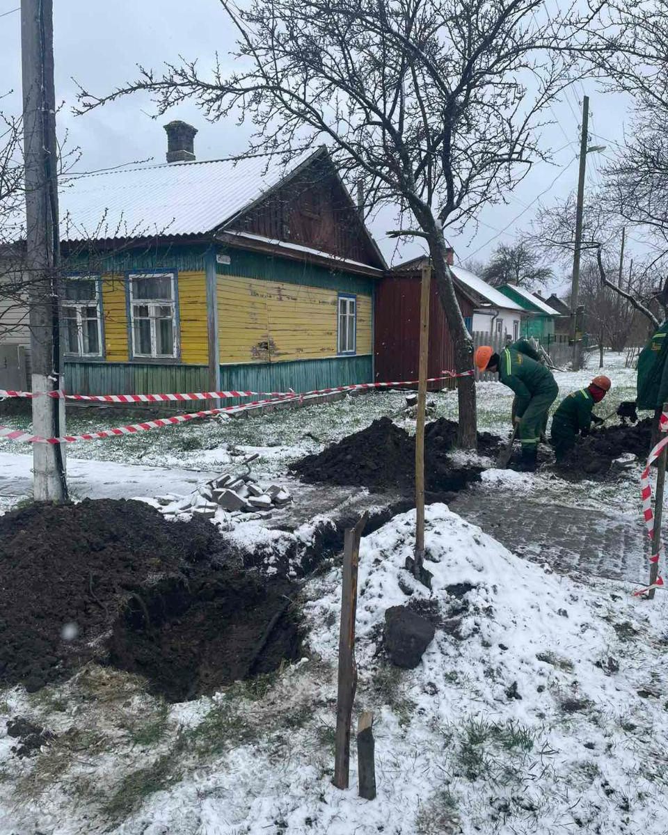 Нестійка весняна погода не вплинула на роботу Рівнеобленерго 0000