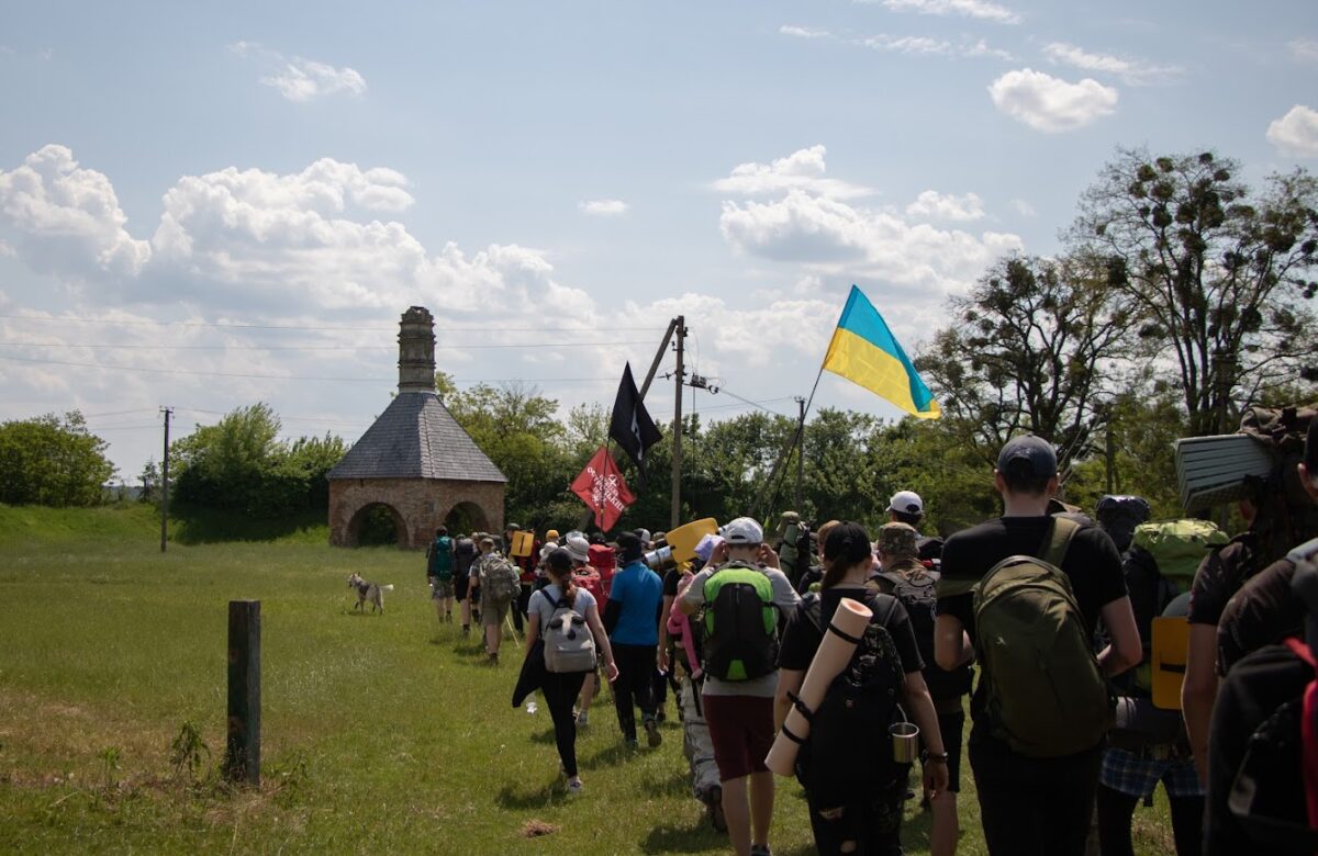 Підлітків з Рівненщини запрошують у безкоштовний табір “Стежками князів Острозьких”