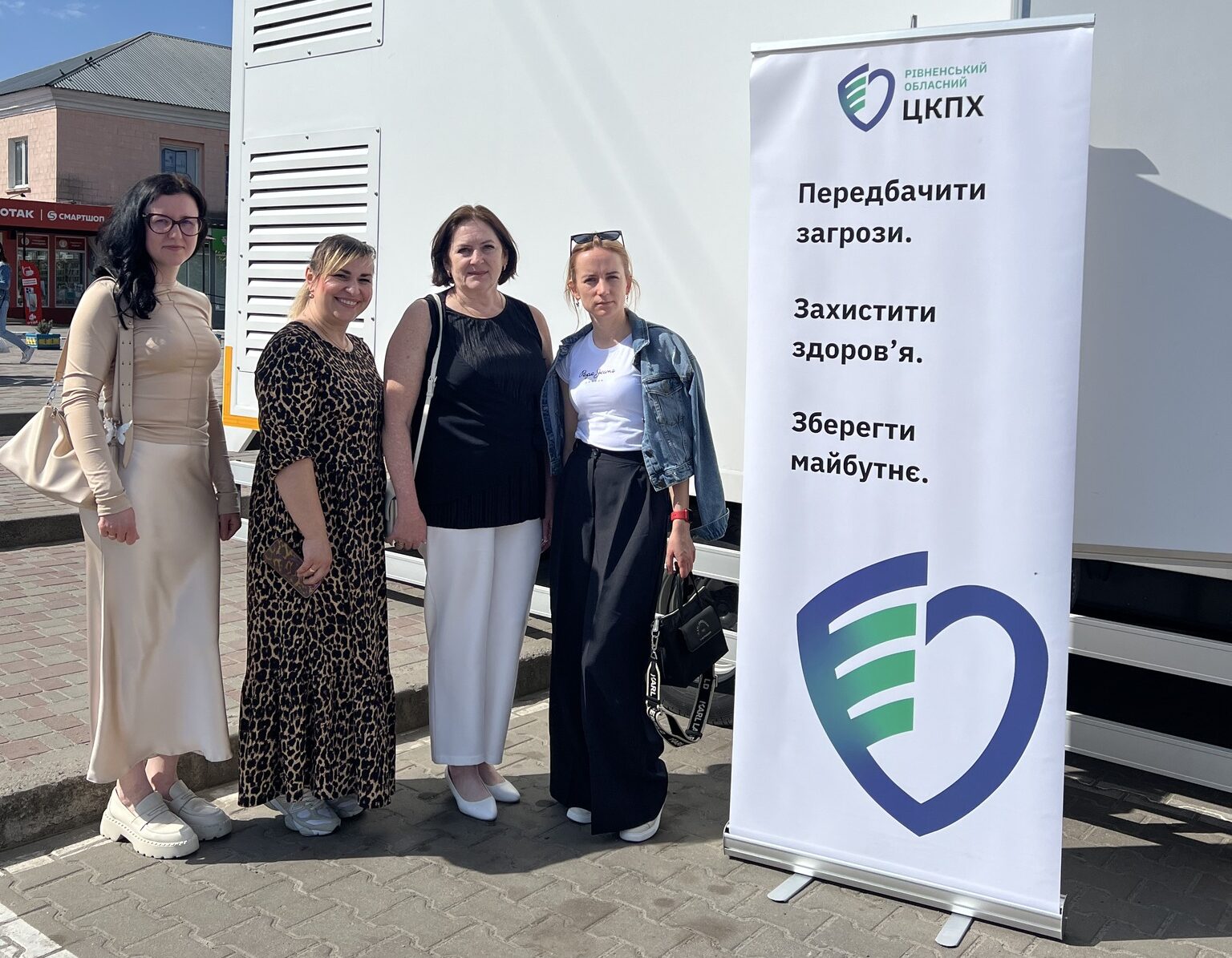 На Рівненщині понад 80 жителів пройшли безкоштовне обстеження в мобільній амбулаторії 0000