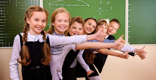 У Рівному стартує прийом документів до першого класу на 2025/2026 навчальний рік: що потрібно знати батькам 0000