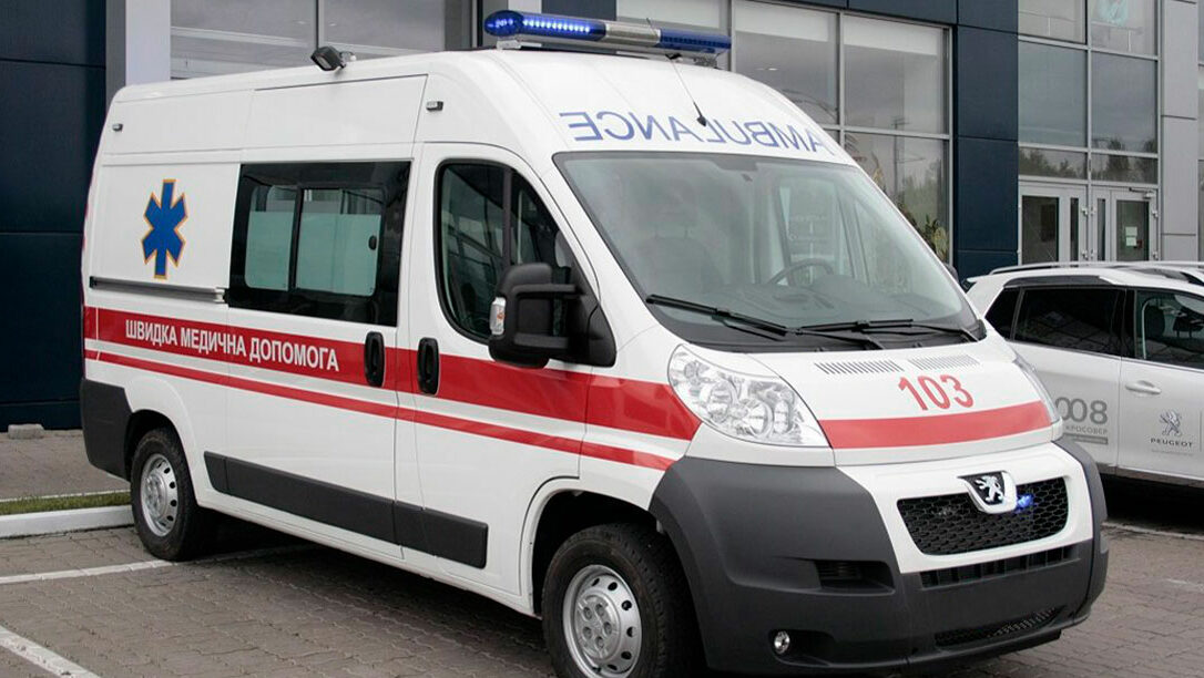 У Рівному медики швидкої витягли з того світу 63-річного чоловіка