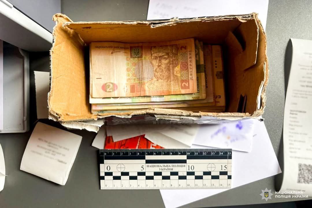 1 У Рівному хлопець обікрав музичний магазин, щоб погасити кредит