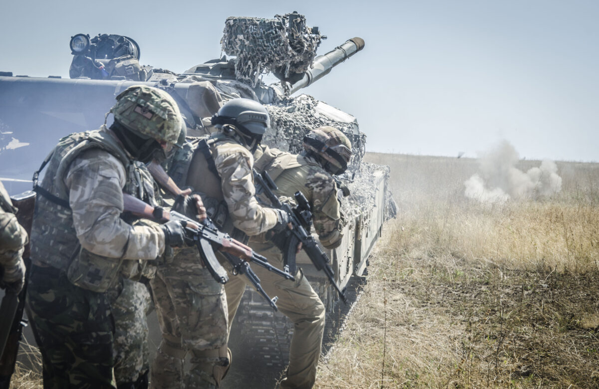 6 травня — День піхоти України