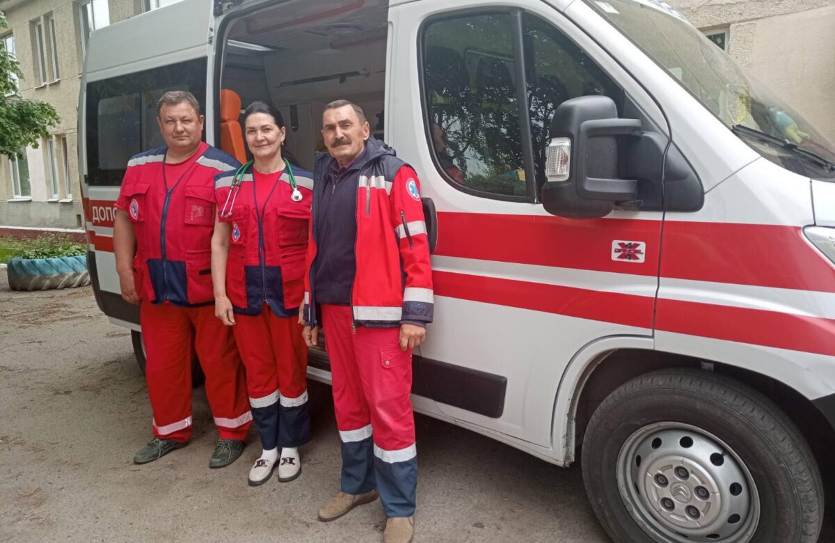 Медики «екстренки» врятували 25-річного чоловіка, у якого раптово зупинилося серце