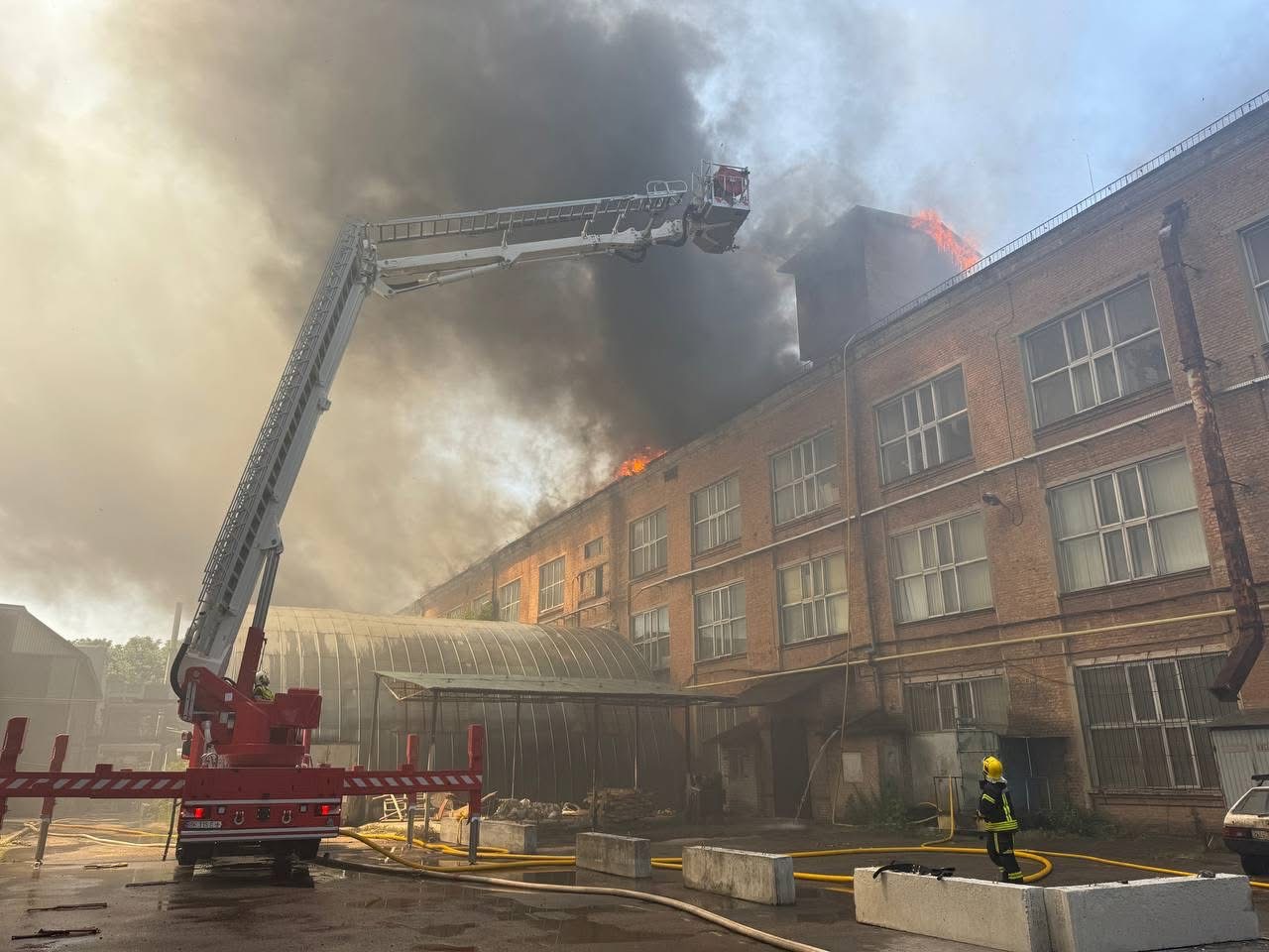 У Рівному через пожежу в повітрі перевищення вмісту формальдегіду 0000