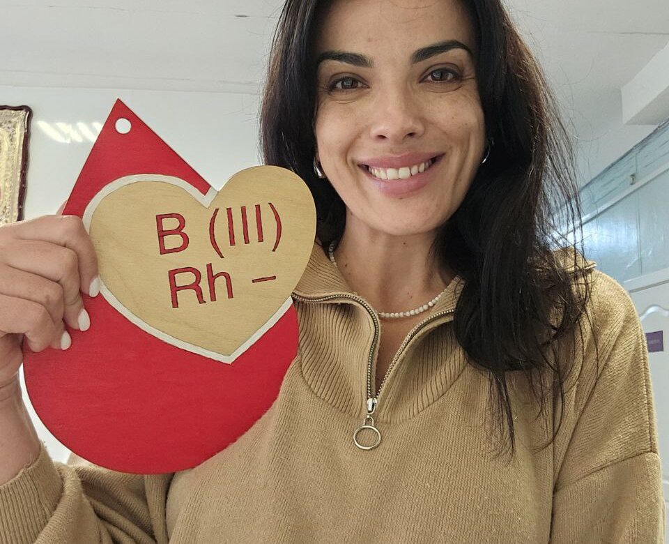 Відомі рівнянки розповіли, чому здають кров: історії до Дня донора