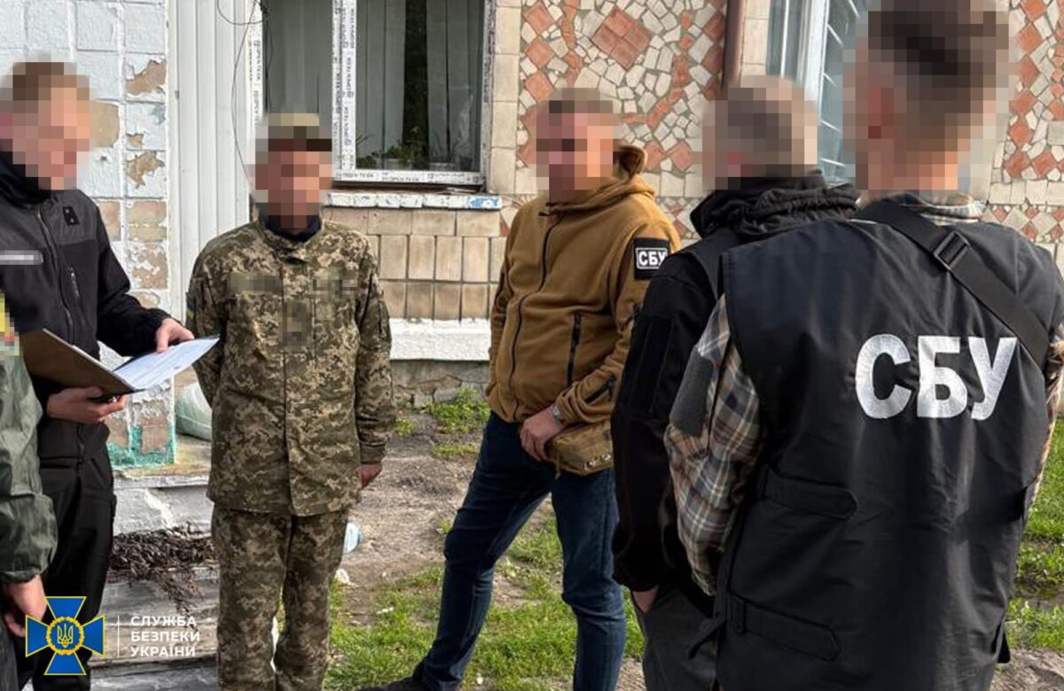 Затримали «крота», який наводив ракети на військові підрозділи на Рівненщині