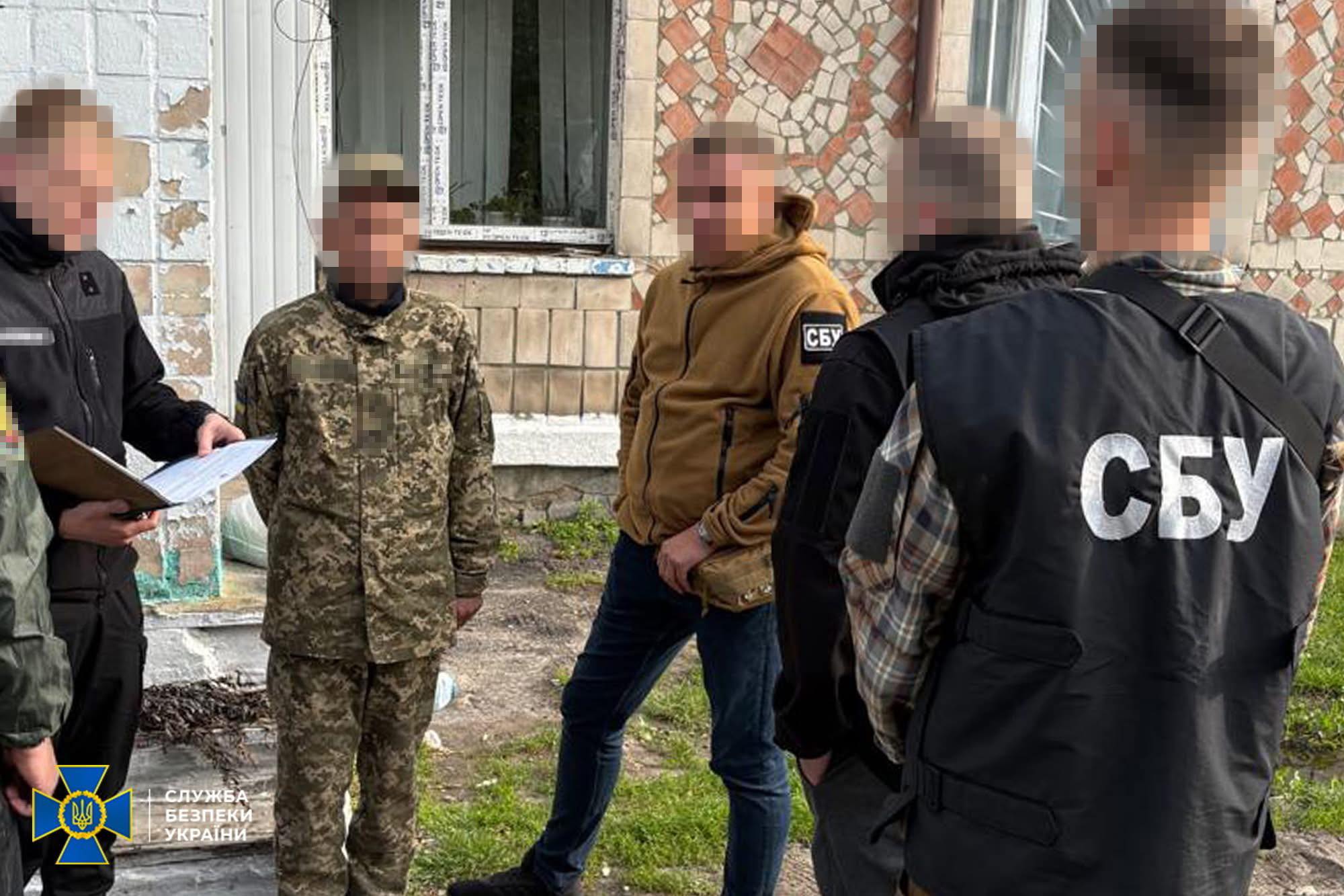 Затримали «крота», який наводив ракети на військові підрозділи на Рівненщині 0000