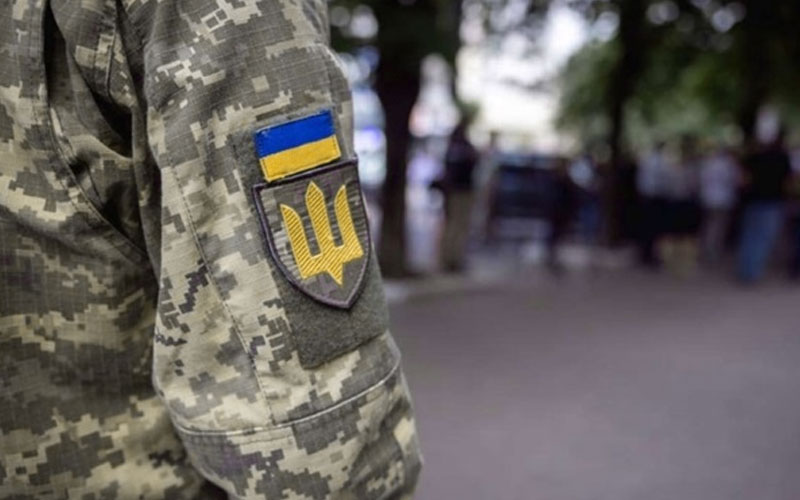 На Рівненщині чоловіки призовного віку побили військових і втекли 0000