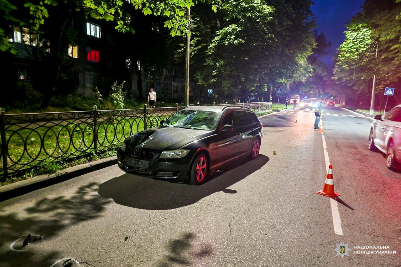 У Рівному водію BMW, який смертельно травмував жінку на переході, оголосили про підозру 0000