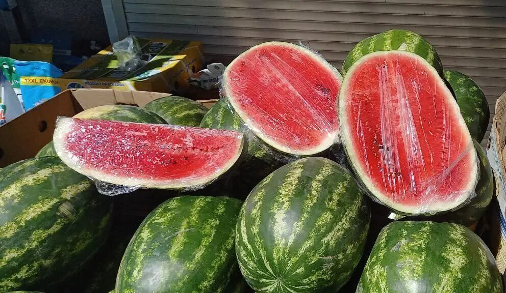 Топ-5 способів визначити, чи солодкий кавун: перевірено часом і бабусями