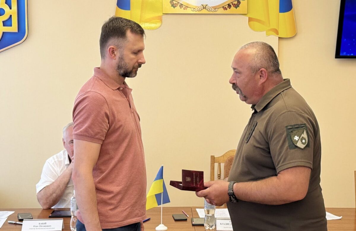 Лікар зі Здолбунова отримав нагороду від Президента