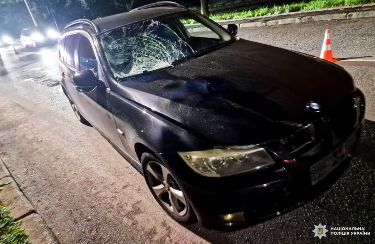 Відомо, хто загинув під колесами BMW у Рівному