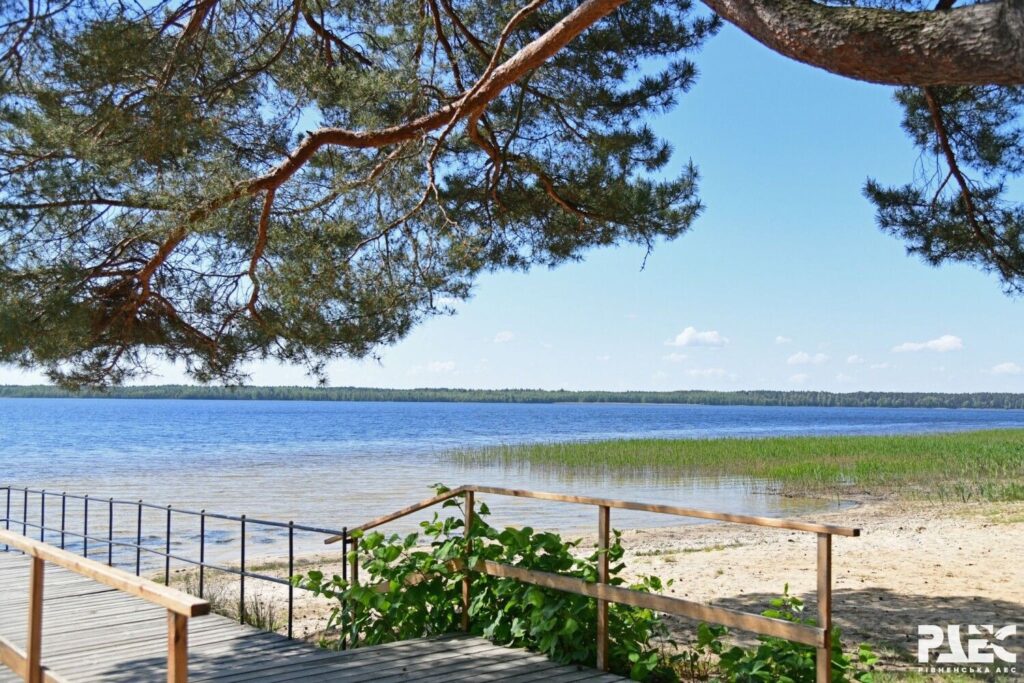 1 Куди поїхати відпочити на Рівненщині і поряд з нею літом (ЦІНИ 2025)