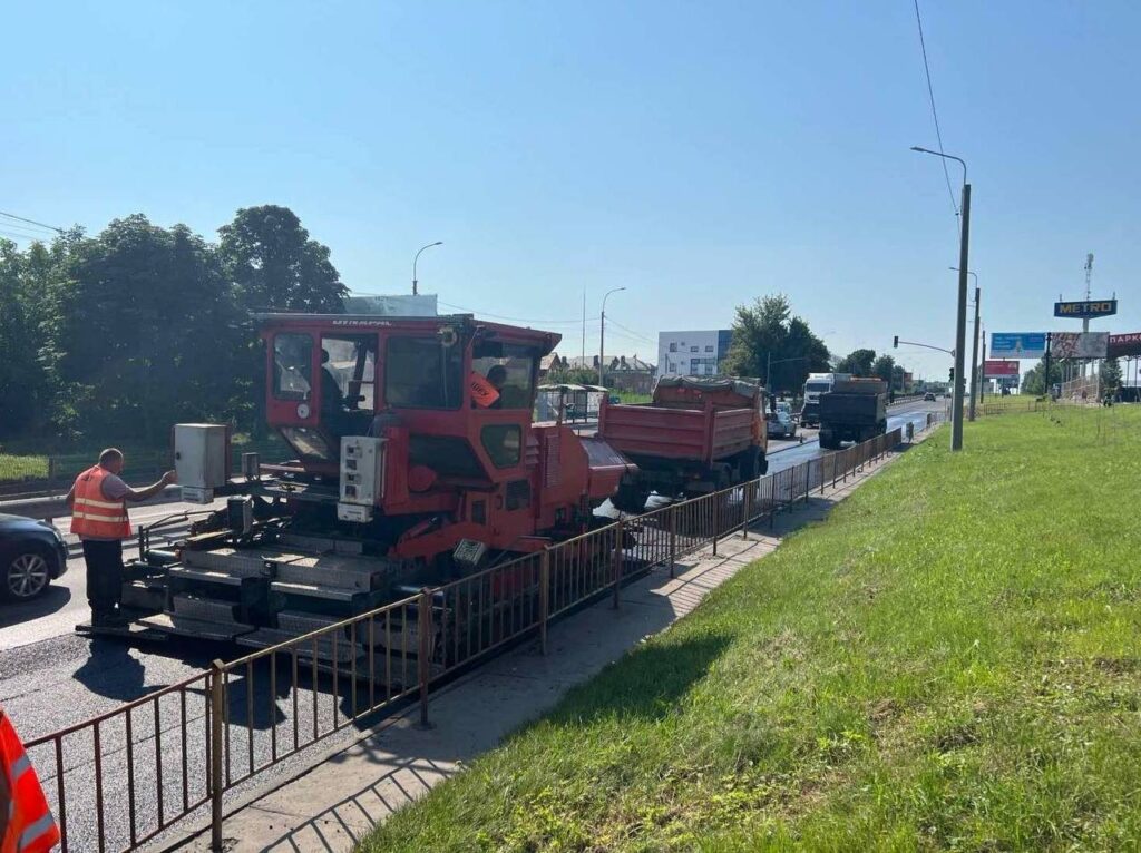 1 Рух транспорту 5 серпня у Рівному буде ускладнено: перелік вулиць та причини