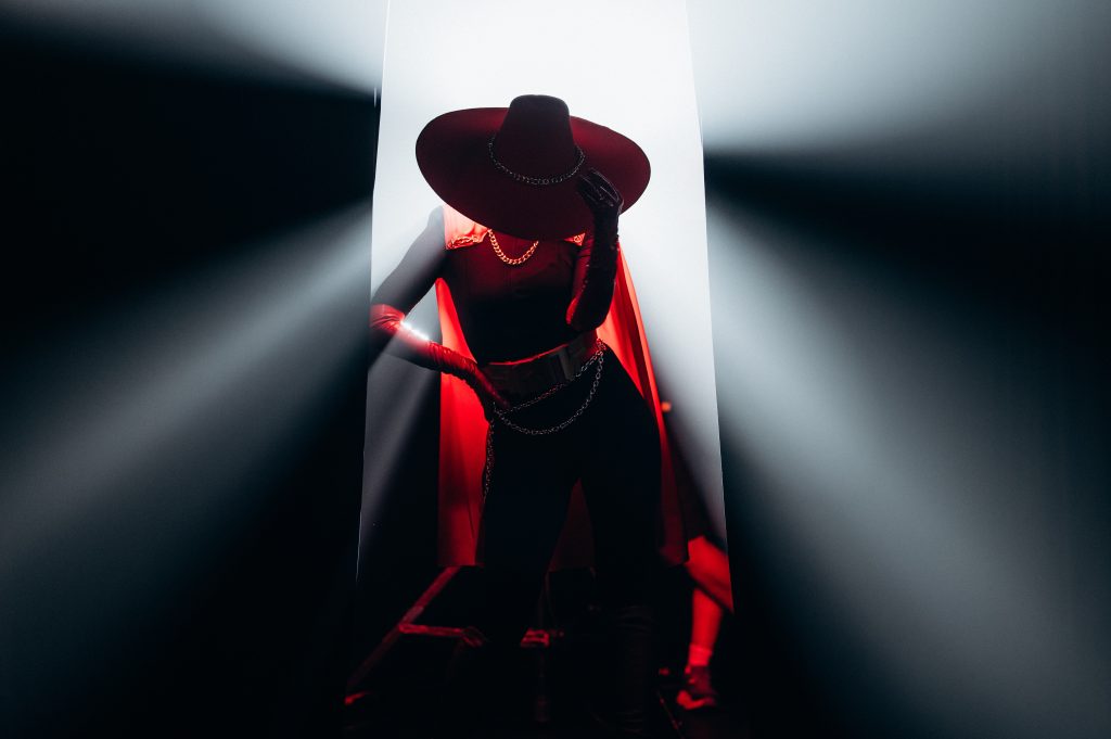 До Рівного їде Клавдія Петрівна. Квитки — майже по дві тисячі, але розбирають