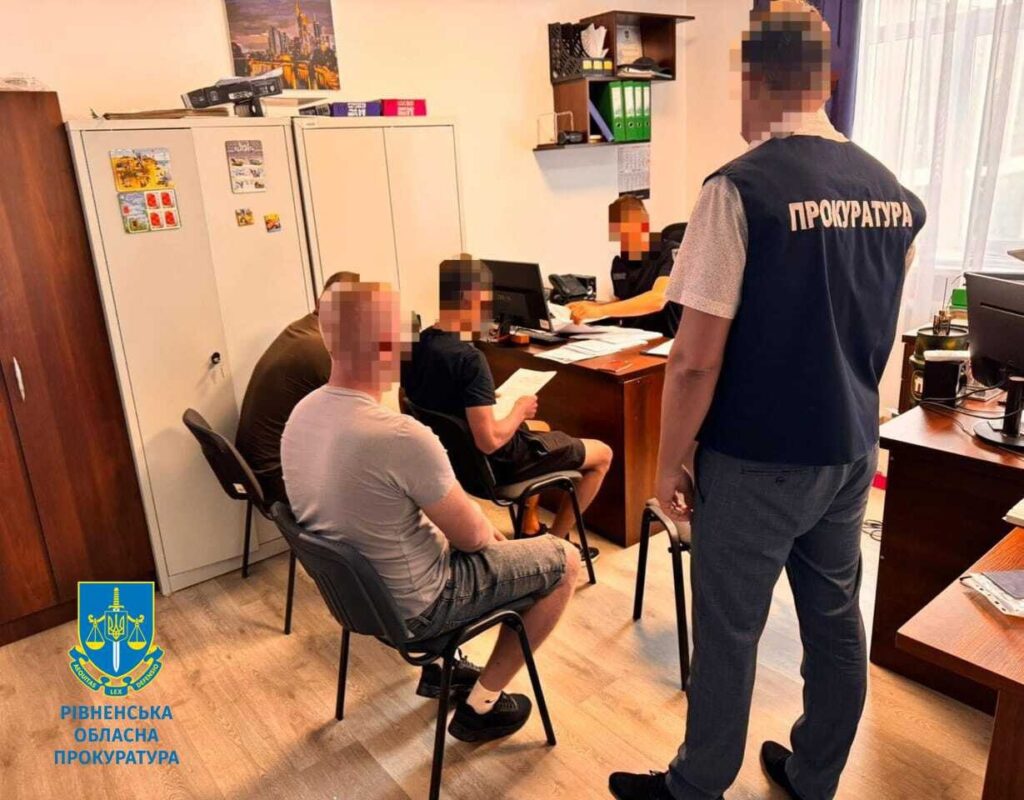 1 Майстер лісу на Рівненщині «заробив» майже мільйон гривень на незаконній вирубці дерев