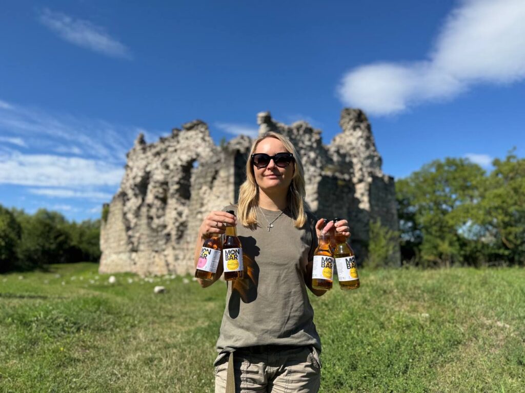 1 Лицарі-тамплієри та крафтовий сидр Monbar: як приватна ініціатива допомагає у відновленні Середнянського замку