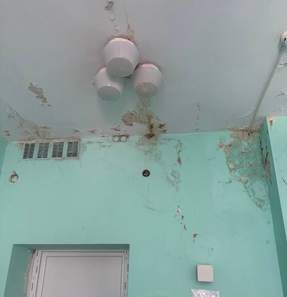 1 «Пліснява, обдерті стіни і спільний туалет»: у Рівному за 35 мільйонів оновлять хіміотерапевтичне відділення (+ФОТО)