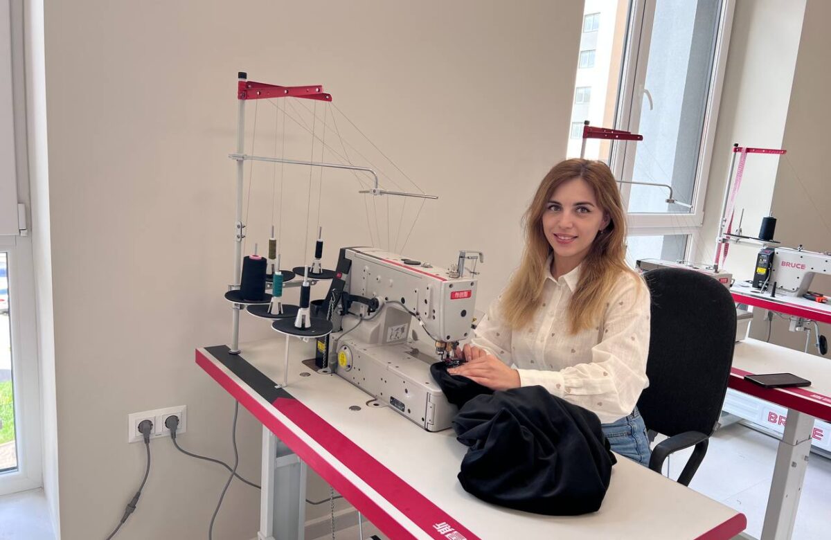 Новий погляд на ремонт одягу: у Рівному на Щасливому відкрилось стильне ательє “ReStyle”